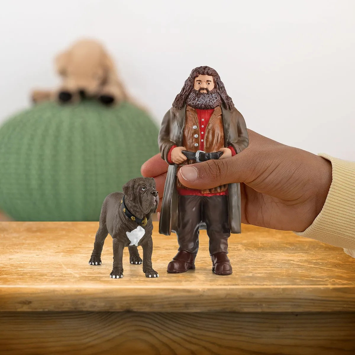 Schleich Harry Potter™ Hagrid™ & Fang – Growing Tree Toys