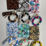 Bewaltz: Beaded Bracelet Card Holder Assorted
