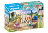 Playmobil Horses of Waterfall: Washing Station with Isabella and Lioness 71354